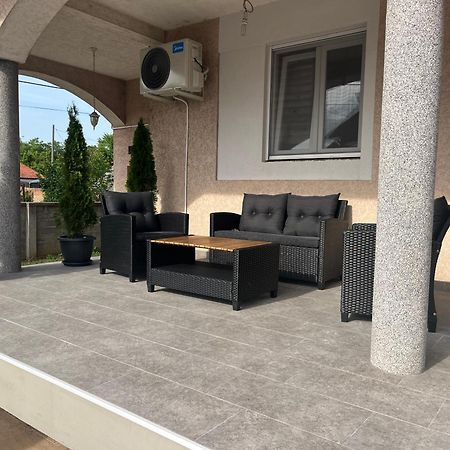 Beoair Apartments Surčin Exterior foto