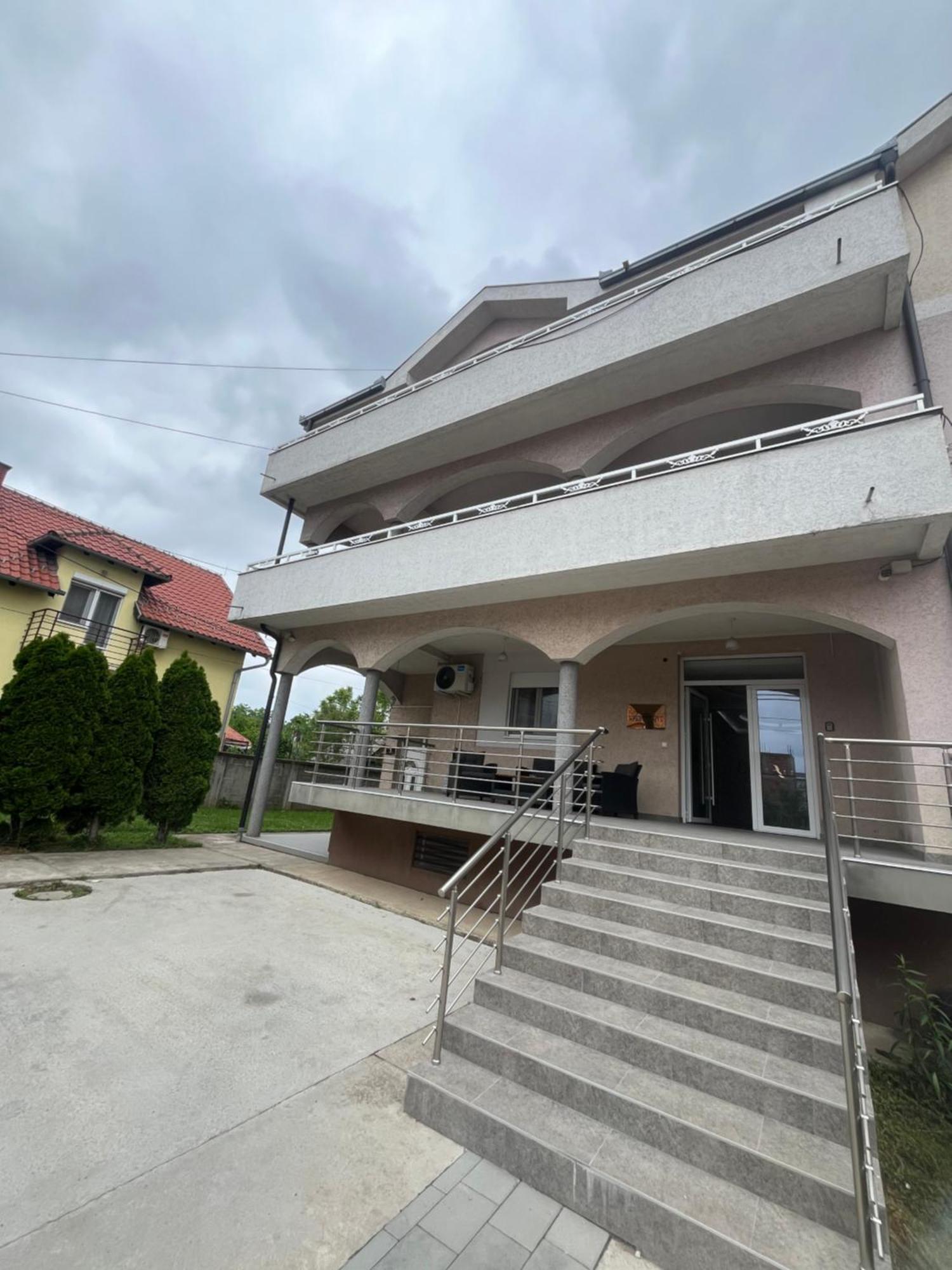 Beoair Apartments Surčin Exterior foto